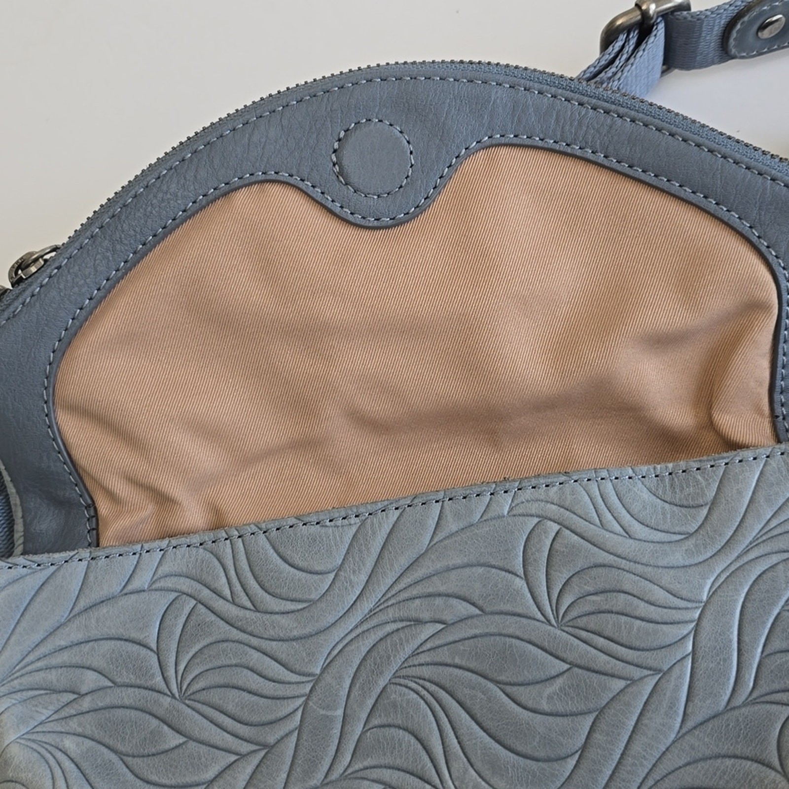 The Sak Silverlake Embossed Tooled Leather Crossbody Bag Ice Blue