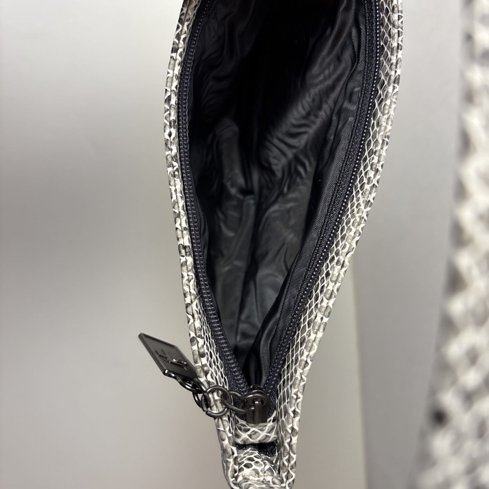 New Faux Snakeskin Clutch Purse Gray White Black Pattern 4×8” Evening Bag