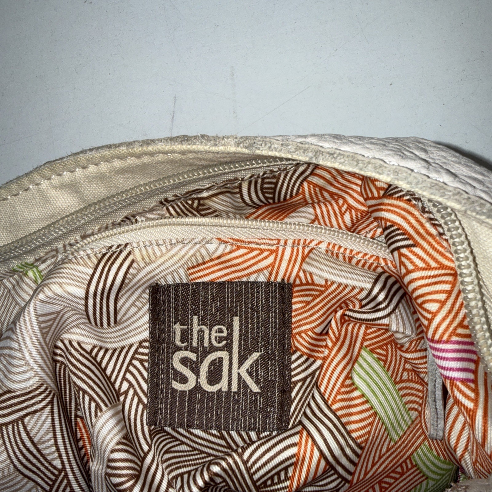 THE SAK Indio Leather Bucket Shoulder Purse Demi Hobo Bag Cream/Stone
