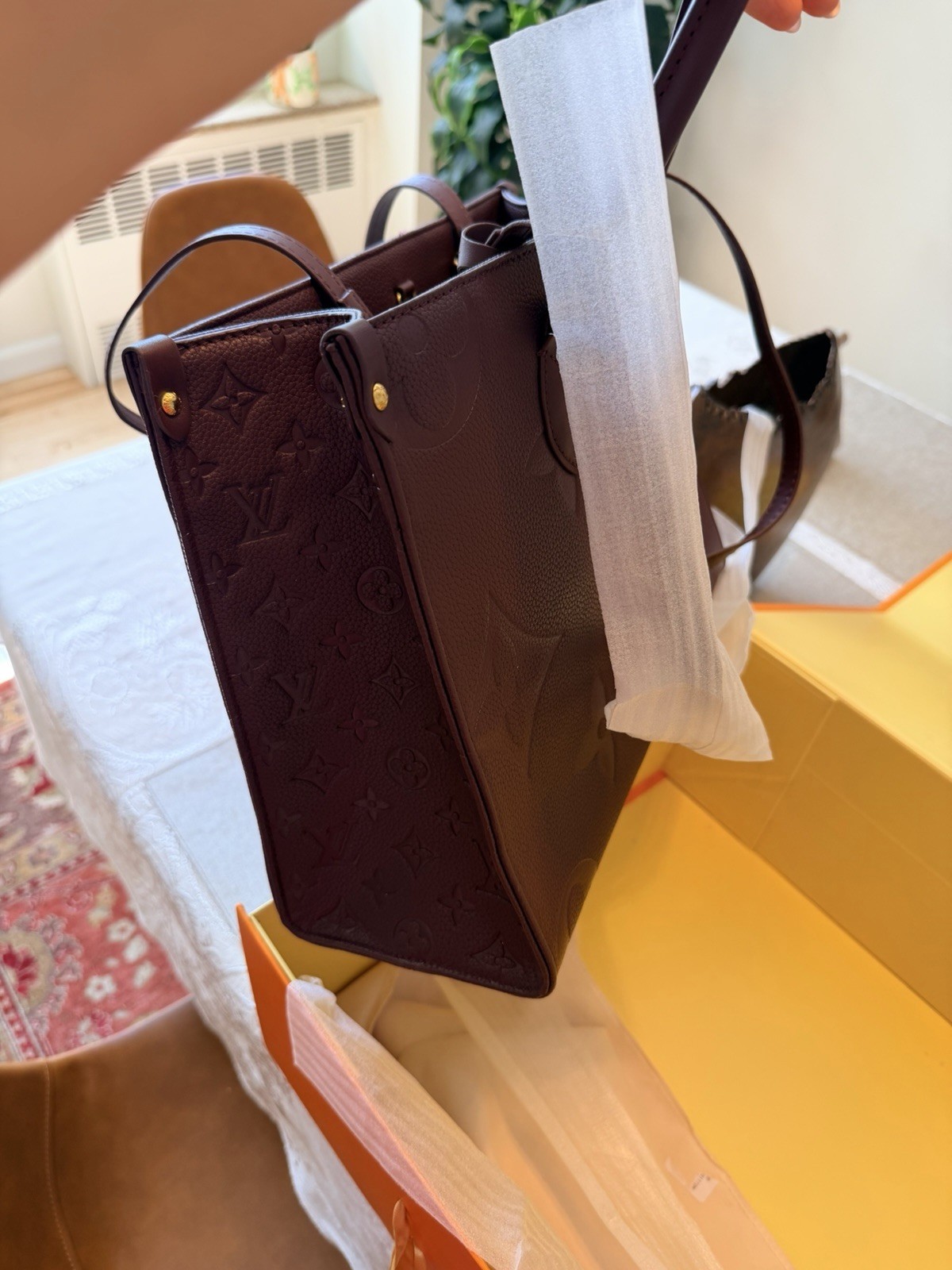 Louis Vuitton OnTheGo Medium Burgundy Monogram Embossed Tote Strap Box