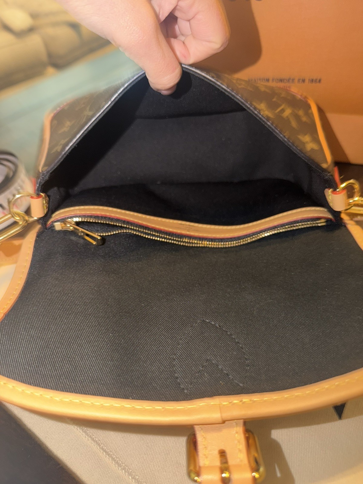 Louis Vuitton Diane Mono Shoulder/Crossbody Bag Brown Gold HW