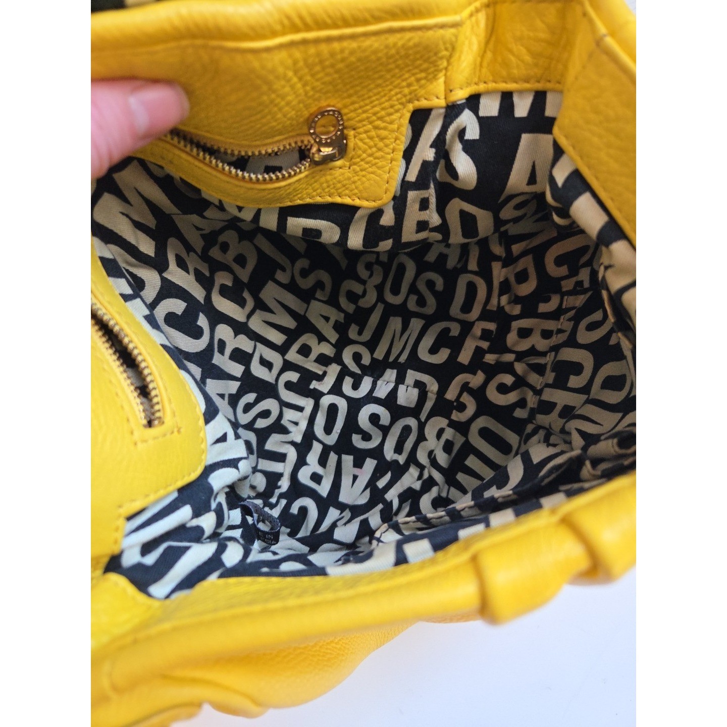 MARC by MARC JACOBS Classic Q Lil Ukita Leather Hobo Bag in Yellow Flap Shoulder