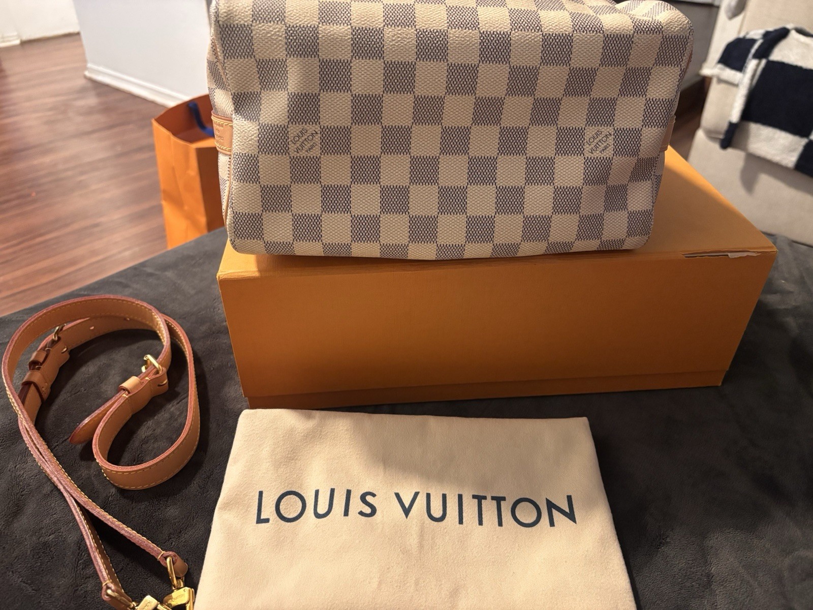 Luis Vuitton Speedy Bandoulière 25