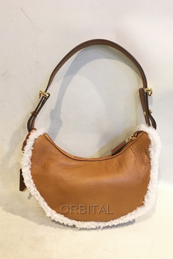 Futako Tamagawa) PRADA Arke Small Leather Shoulder Bag Mouton 1BC194 484 000 yen