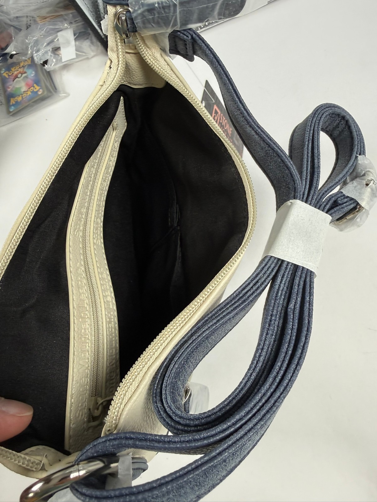 Stone Mountain Gracie Leather Crossbody Hobo Shoulder Bag Navy/Bone NWT