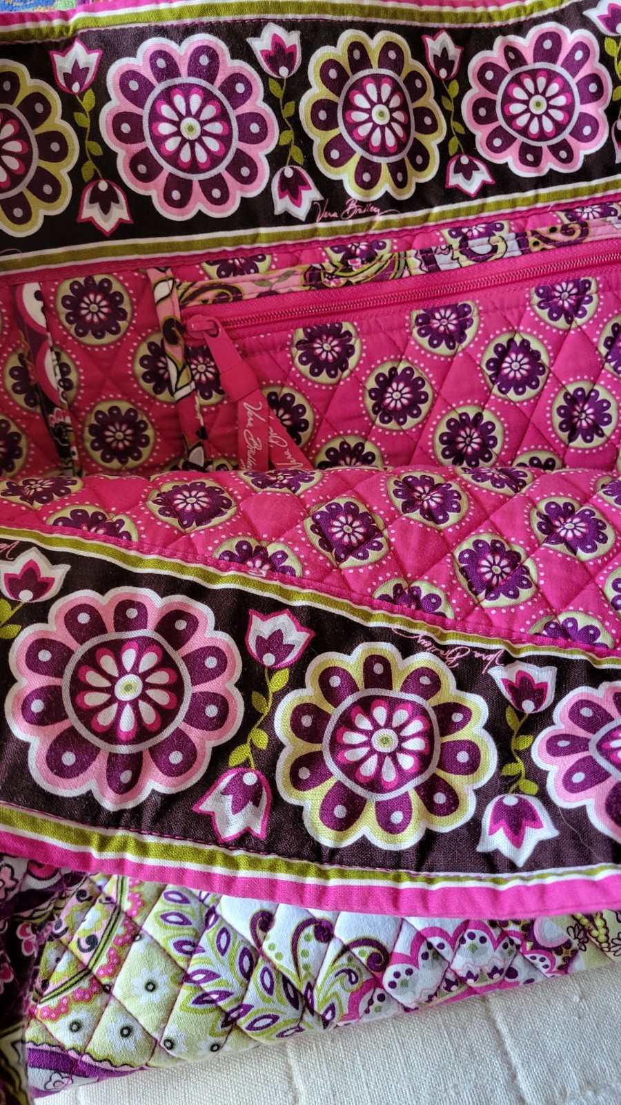 Vera Bradley Retired Paisley Very Berry Pattern Extra Large Shoulder Tote