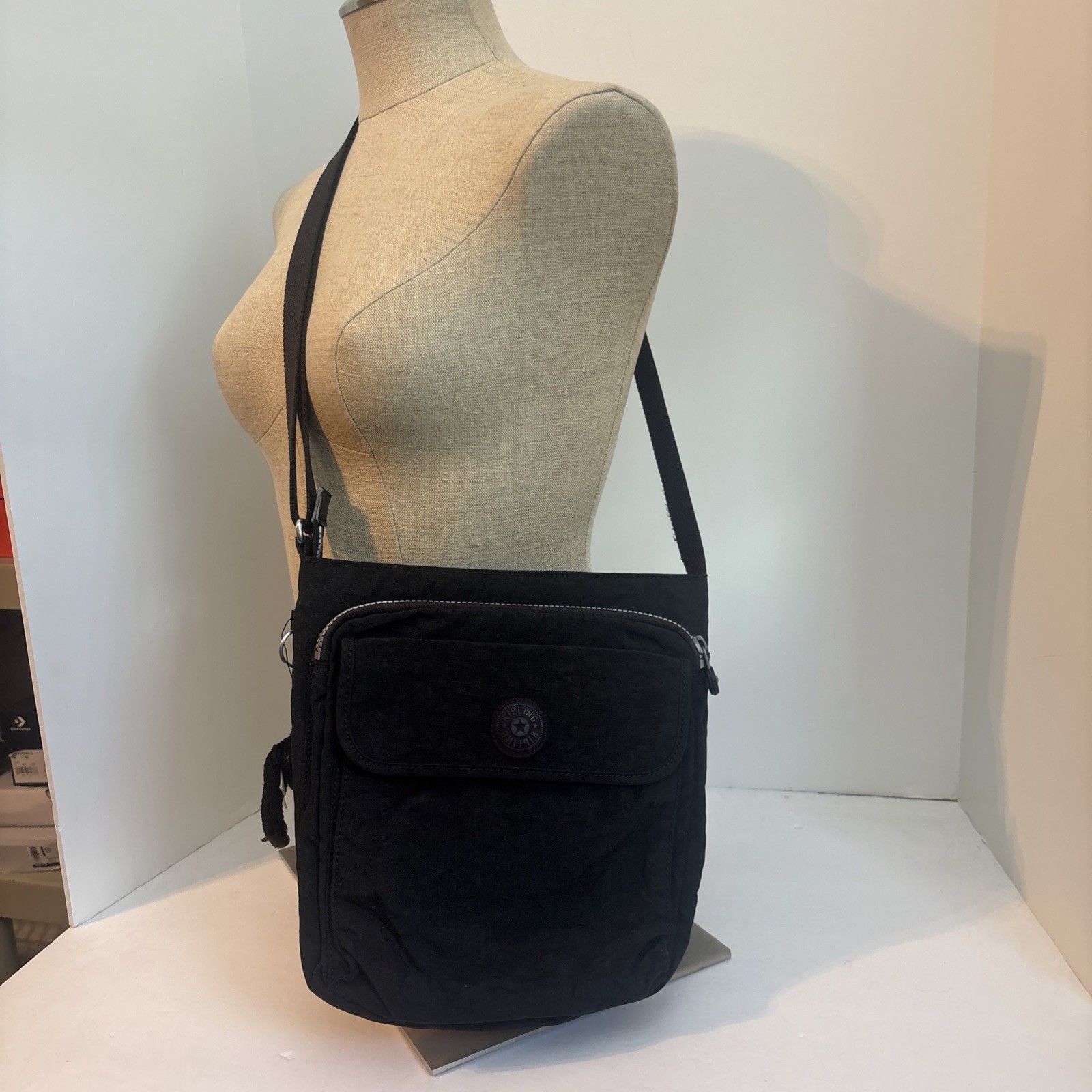 Kipling Machida HB6222-001 Black Nylon Crossbody Bag Purse Multi Pocket