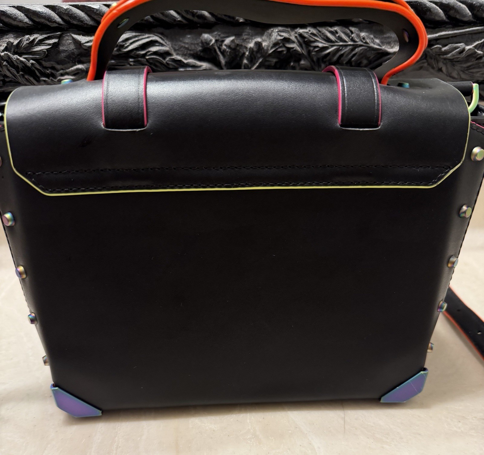 Michael Kors Manhattan Medium Contrast-Trim Leather Satchel