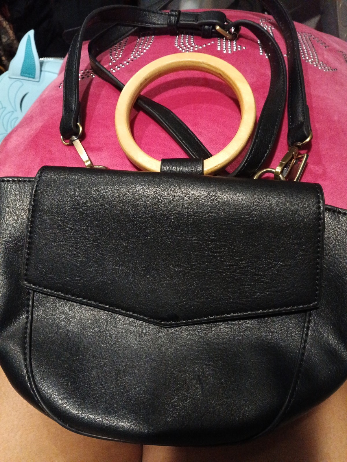 Small Black Antik Kraft 100% PU Shell