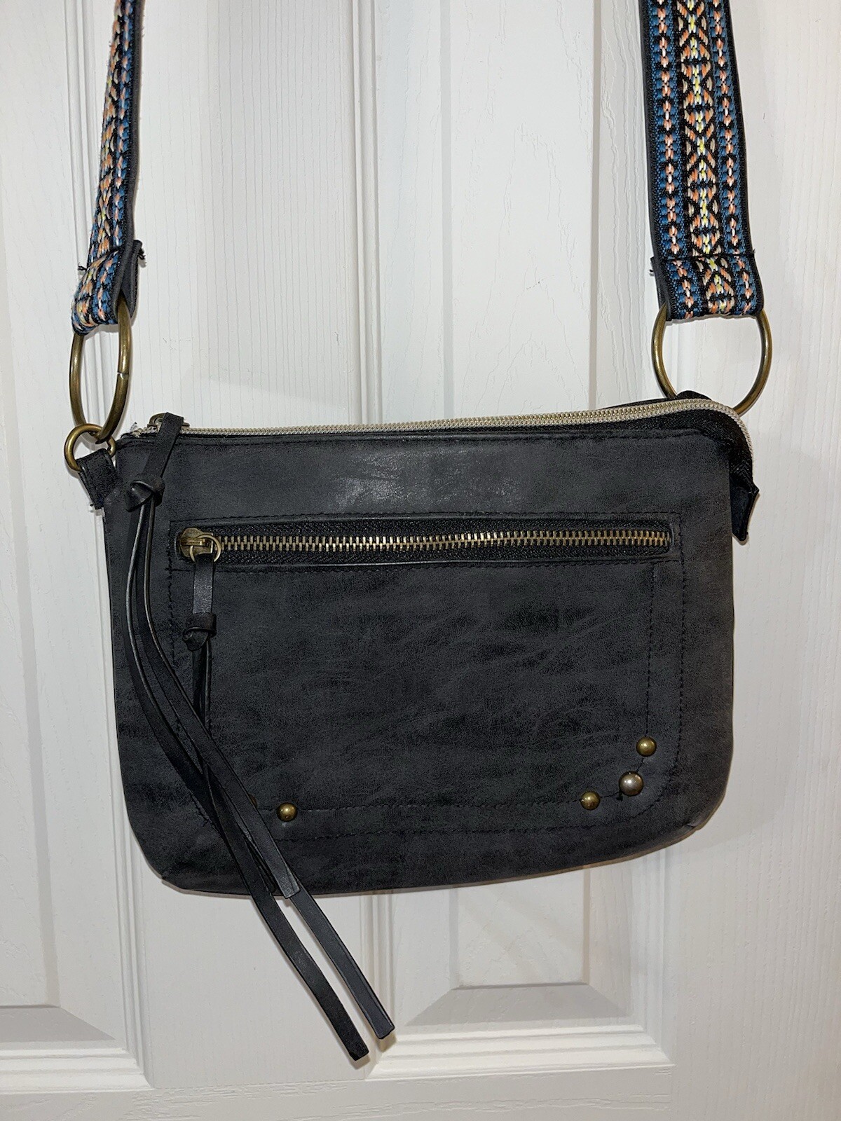 Crossbody Purse For All Your Needs!•No Name Brand•Really Cute And Lots Of Room•