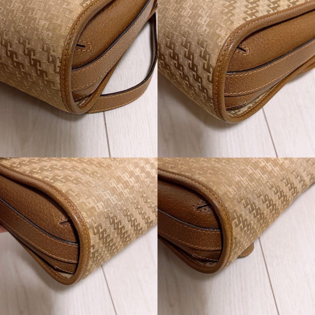 Authentic Gucci Shoulder Bag 19cm x 26cm Leather Adjustable Strap Excellent Cond