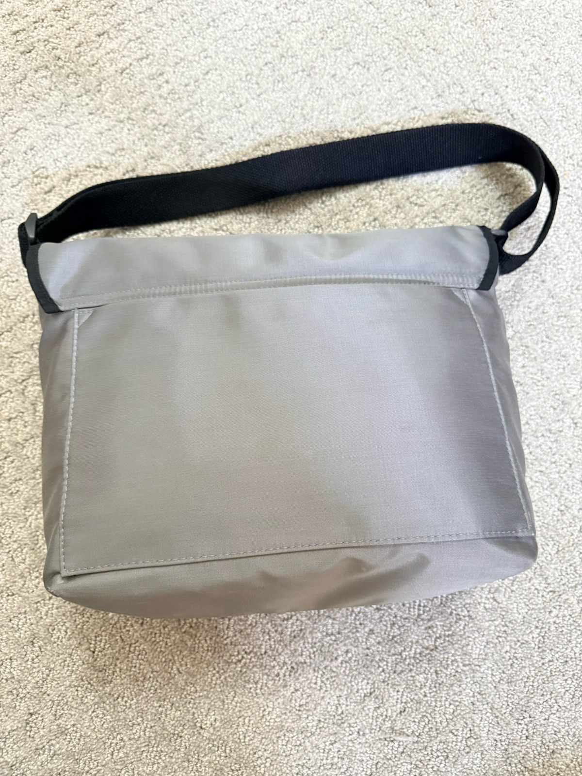 kate spade new york Women’s Shoulder Bag Gray/Black Logo Hook & Loop