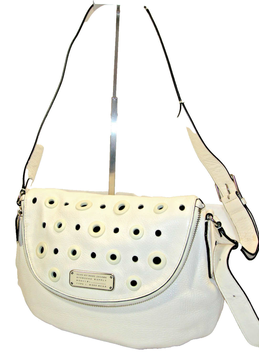 Marc by Marc Jacobs Off-White Leather Fold-Over Perforated Shoulder Bag Nr MINT!
