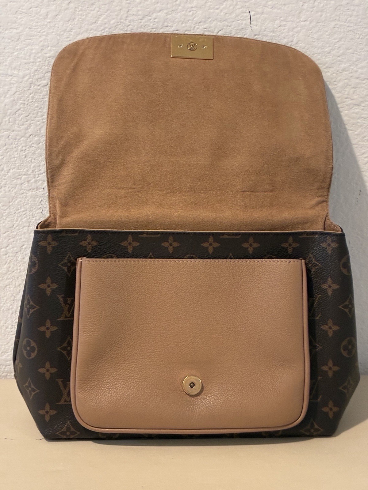 Louis Vuitton Monogram Trapezoid Satchel Top Handle Crossbody Lock Gold
