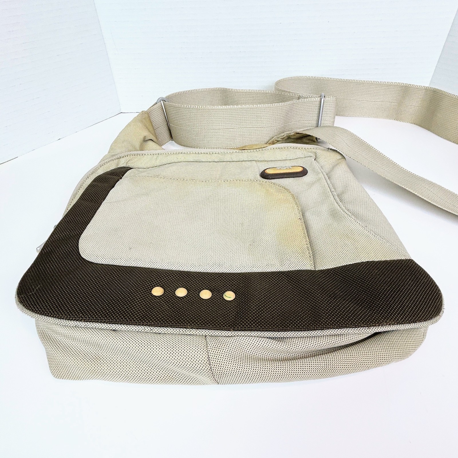 Tumi T Tech Flow Flap Crossbody Bag Nylon Beige Travel Handbag Messenger Purse