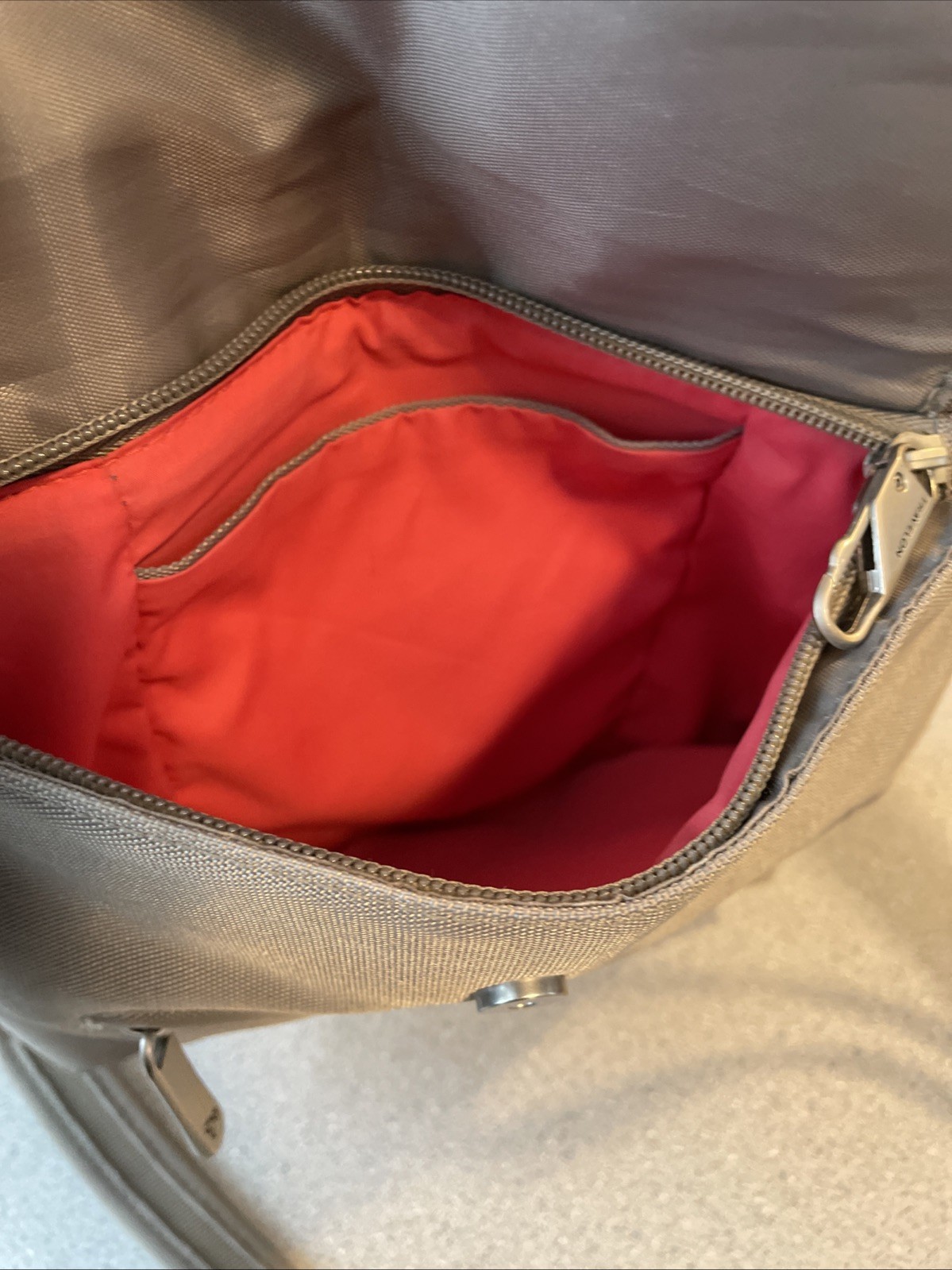 Travelon Anti Theft Crossbody Neutral Adult Unisex Travel Safety