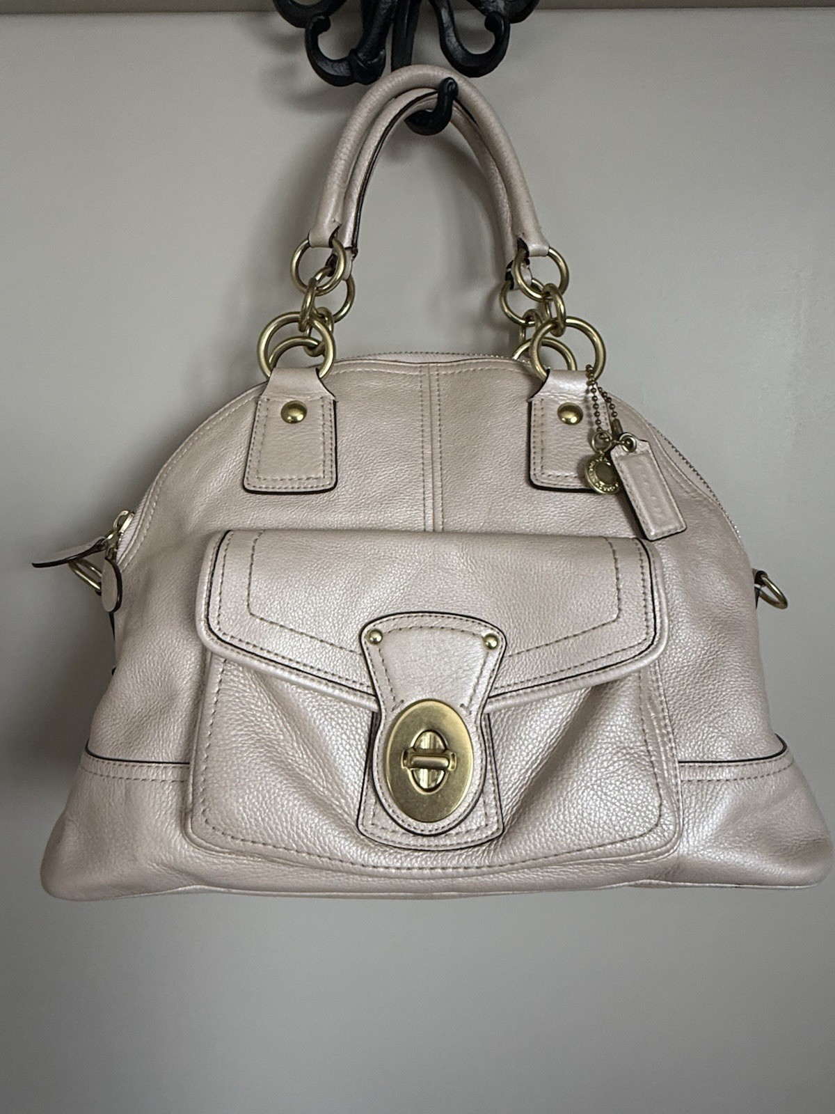 COACH FRANCINE IVORY PEARLIZED LEGACY BOWLING STYLE SHOPPER TOTE BAG SATCHEL