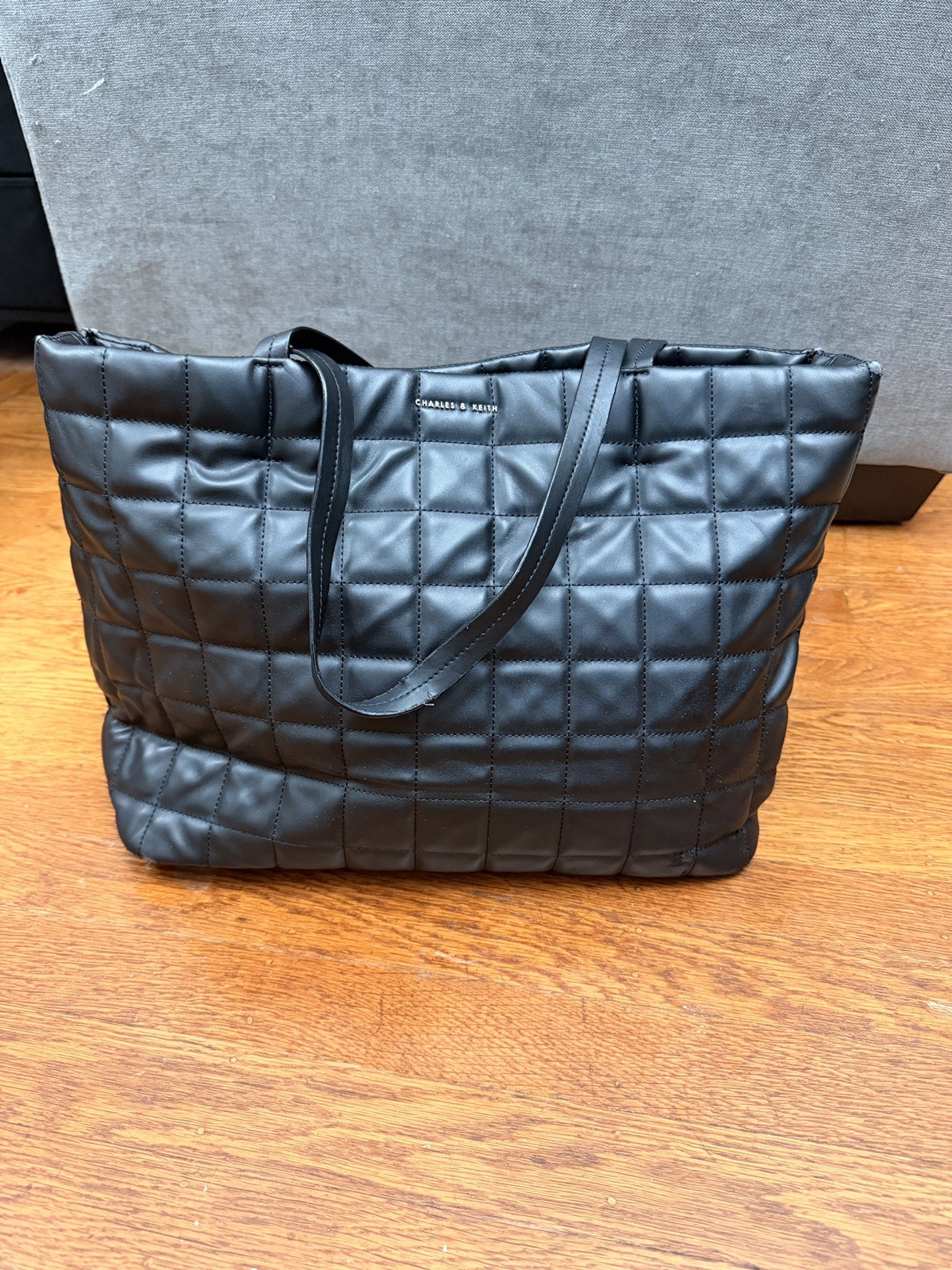 CHARLES & KEITH BLACK QUILTED PADDED TOTE BAG