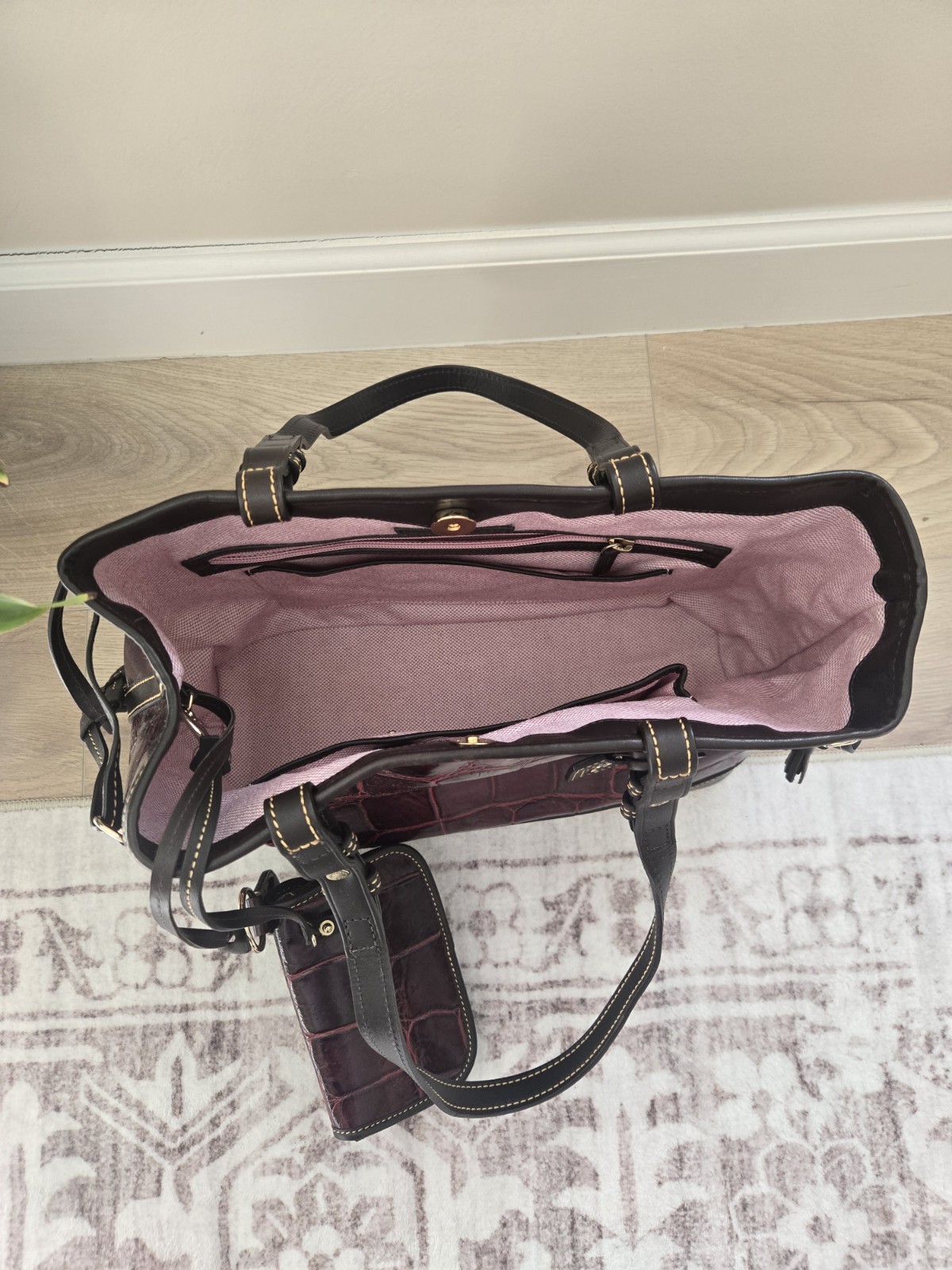 Dooney Bourke Croco Embossed Leather Satchel Purple Burgundy Luxury Bag Purse