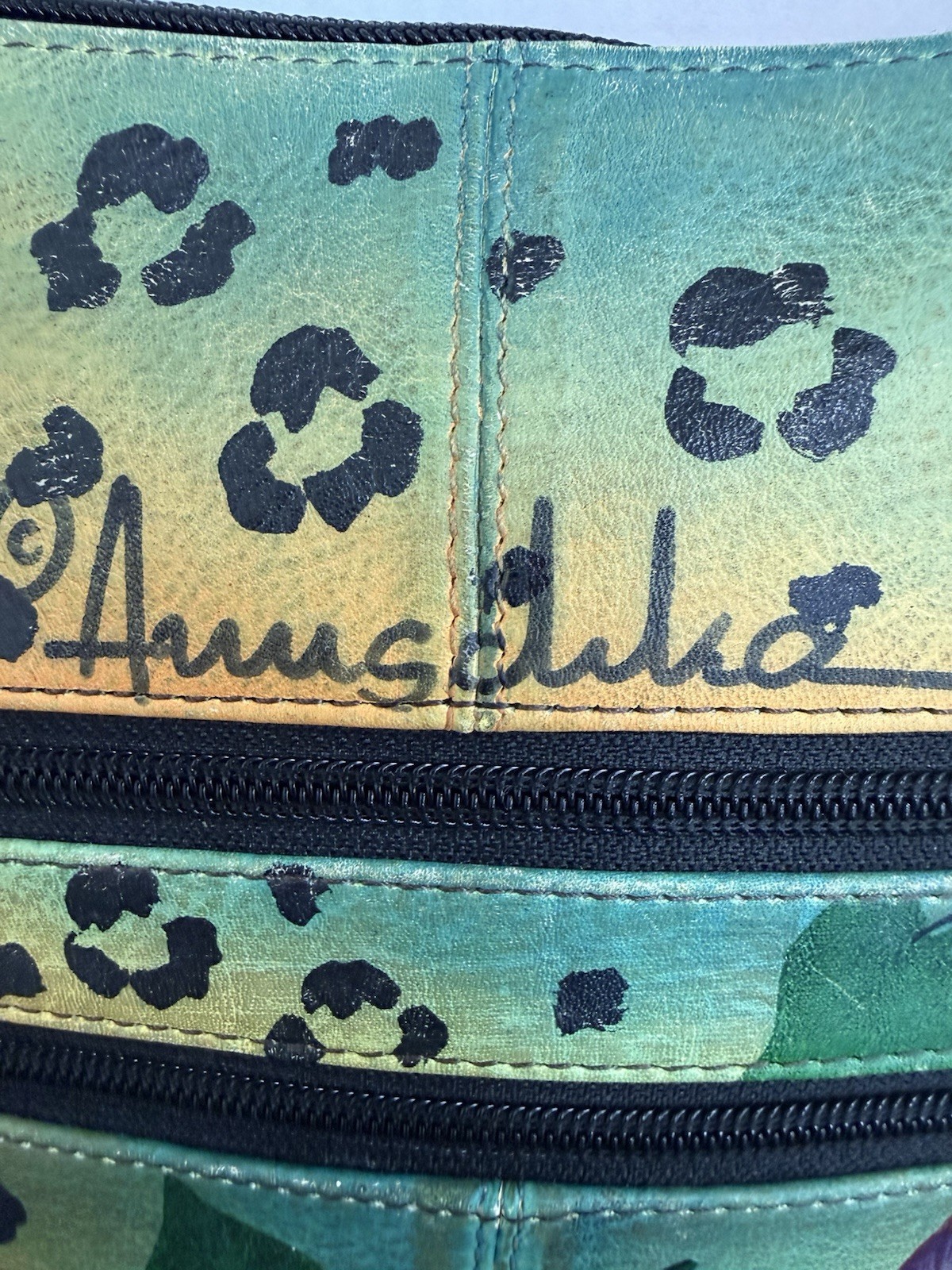 Anuschka Hand Painted Leather Shoulder Bag Leopard Jungle + Dust Bag