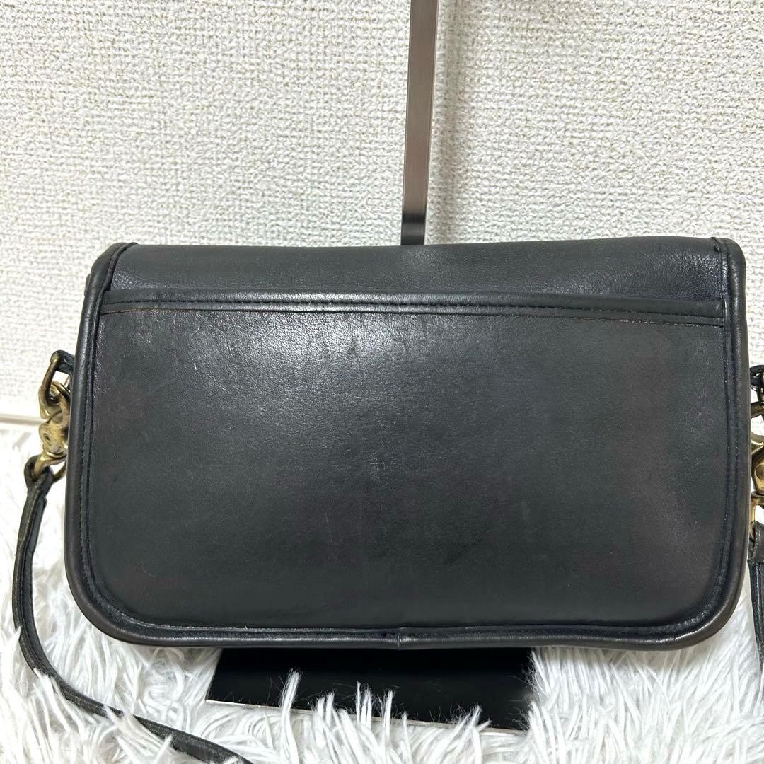 Excellent condition Turn Lock Flap Old Coach Black Leather Item Unisex from Japa