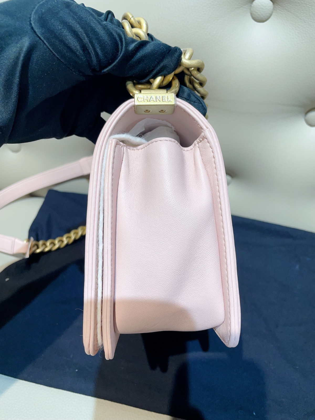 Chanel Medium Sakura Pink Quilted Le Boy Crossbody Bag （25×14×8）cm