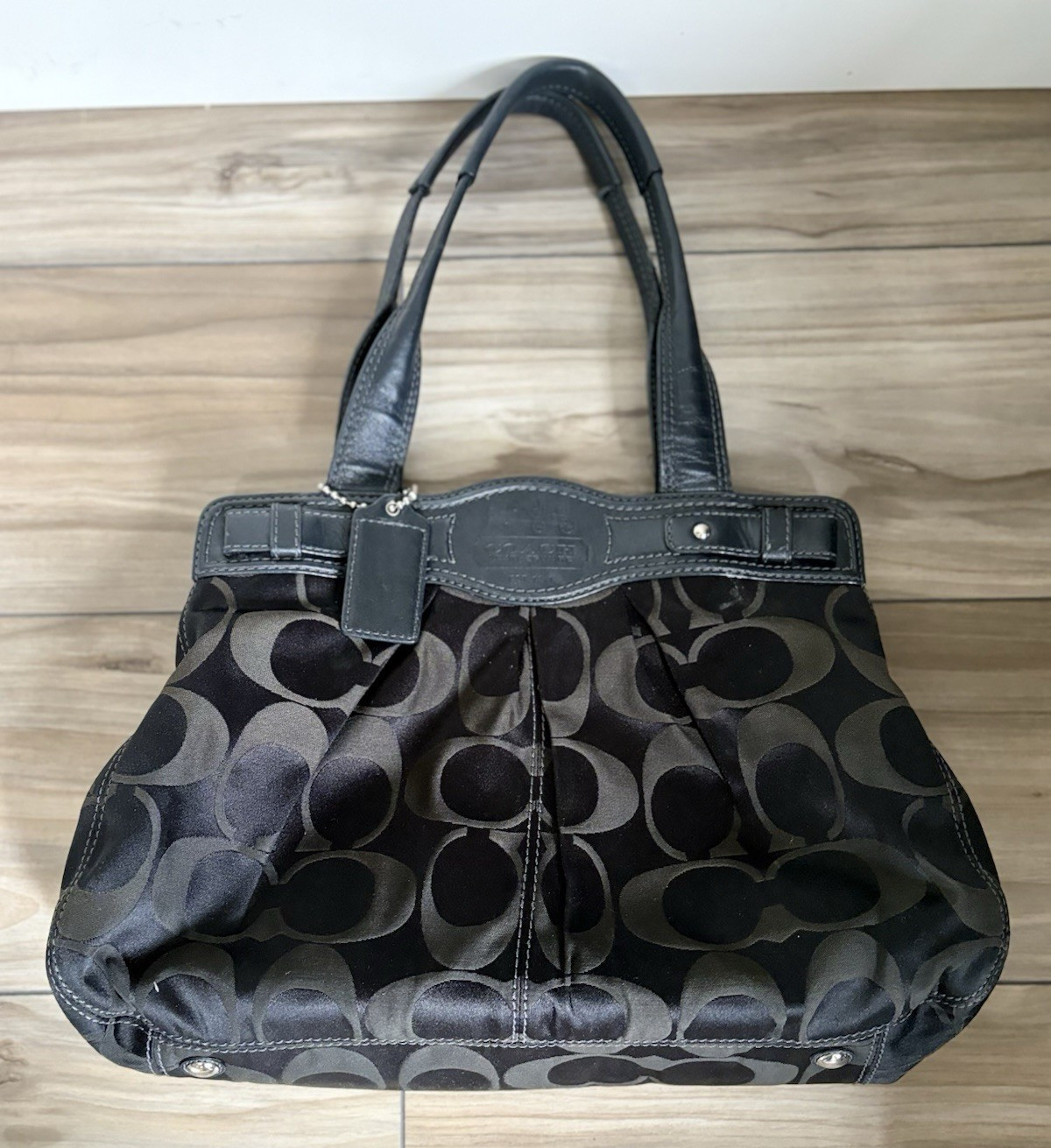 Coach Black Gray Signature Logo Satchel Top Handle Bag Purse Double Handles Zip