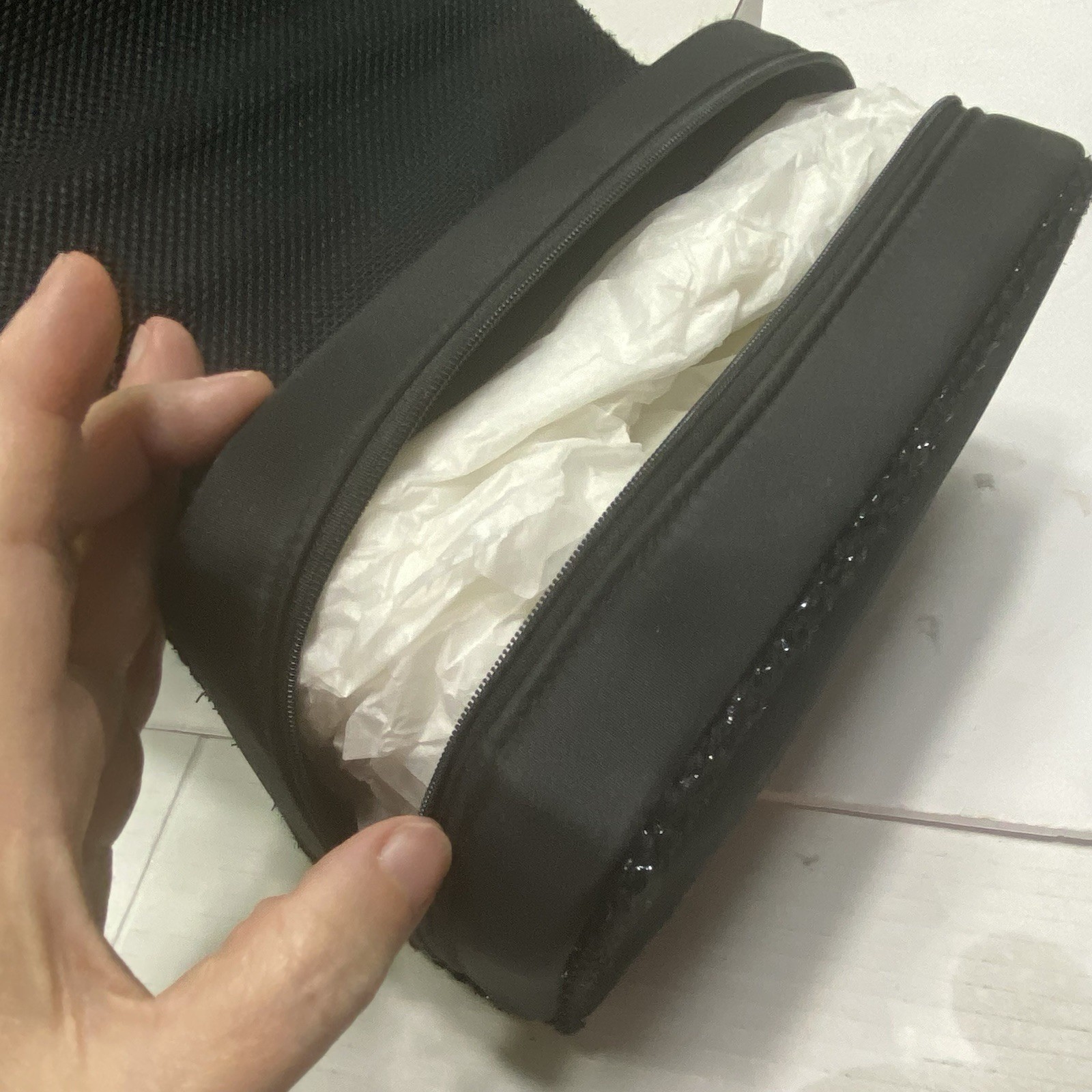 CHANEL Parfume Perfume Make Up Toiletry Logo Zip Up Black Bag W Box