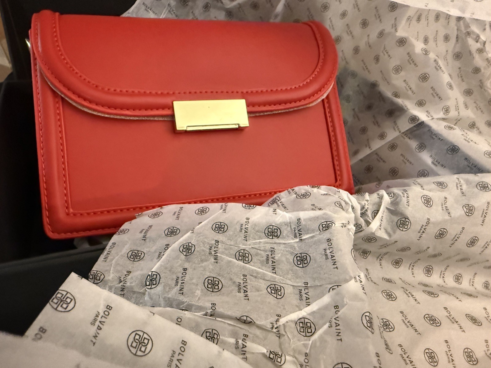 New In Original Packaging Bolvaint “The Lea Clutch” Beautiful Leather Purse