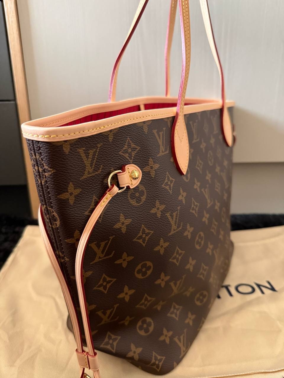 Louis Vuitton Neverfull MM Monogram Canvas Tote Bag for Women – Beige