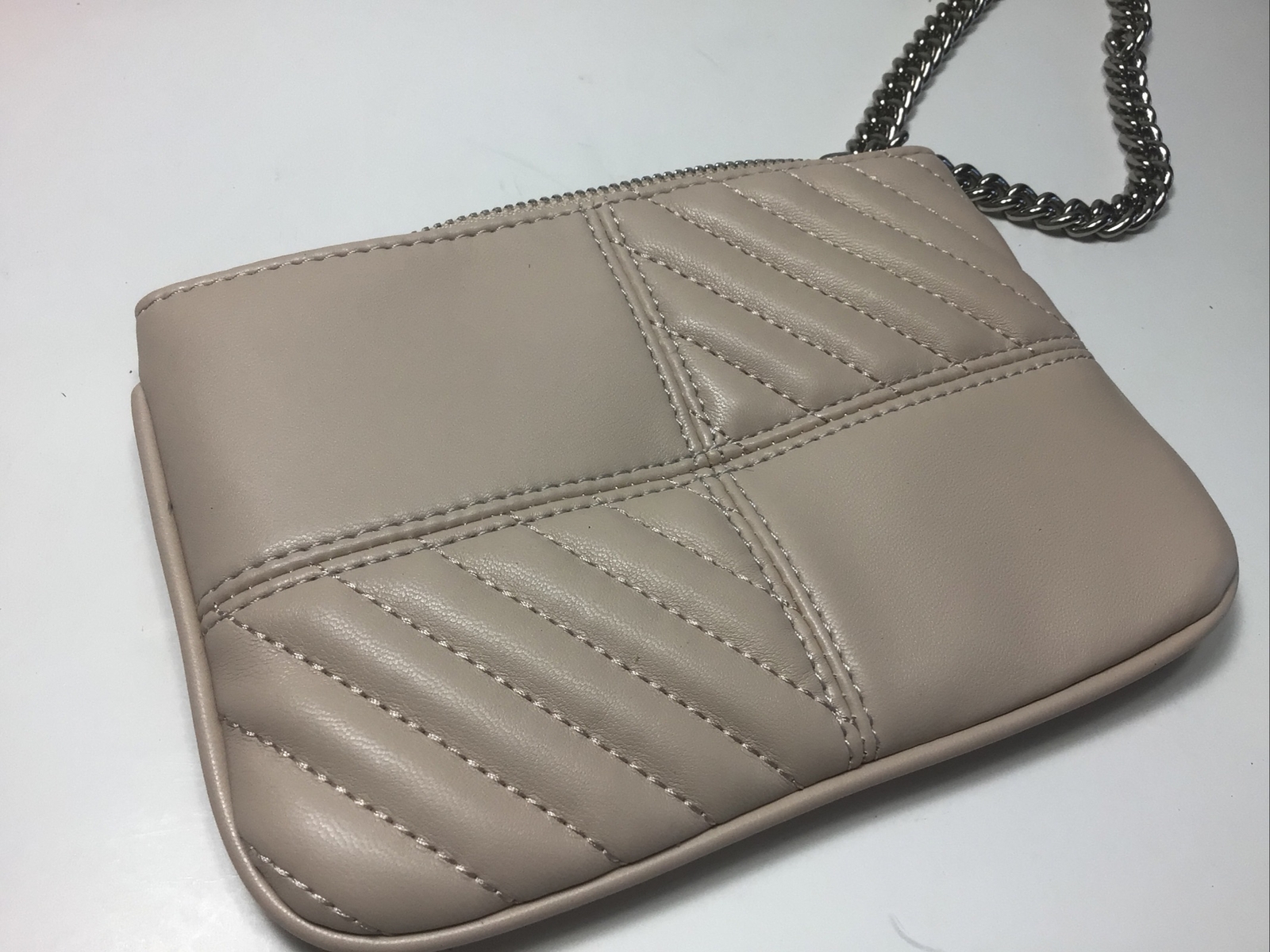 New. Express Woman’s Tan Wristlet Purse w/Silver Chain & Orange Clutch Purse