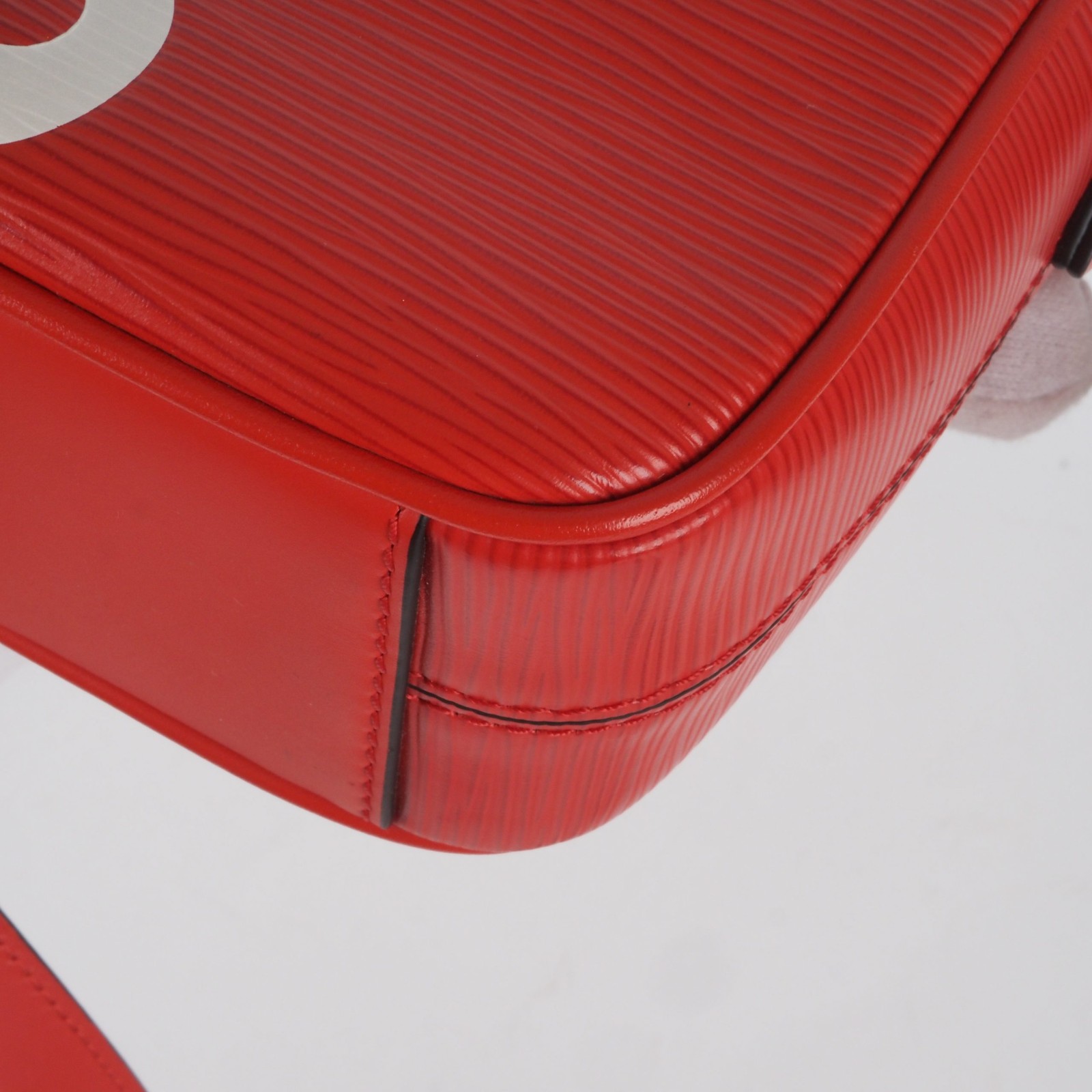 LOUIS VUITTON Supreme Danube PPM Epi Red M53434 Mint Like New Collectors RARE