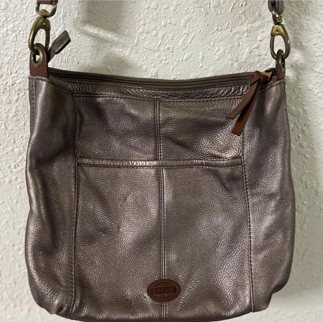 Fossil Morgan Traveler Gold Metallic Pebbled Leather Crossbody Bag