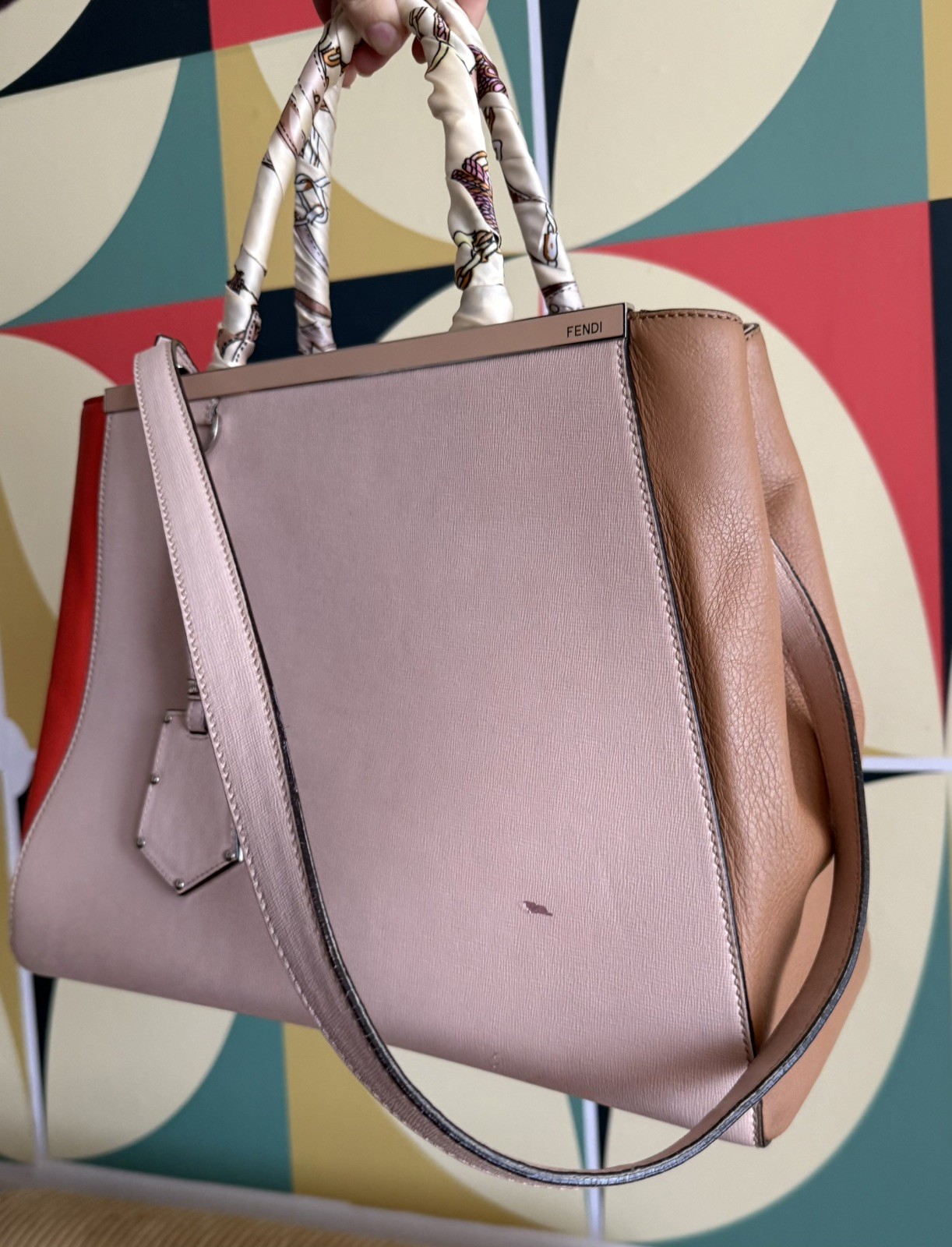 Authentic – Fendi Peekaboo Shoulder Bag cream & orange
