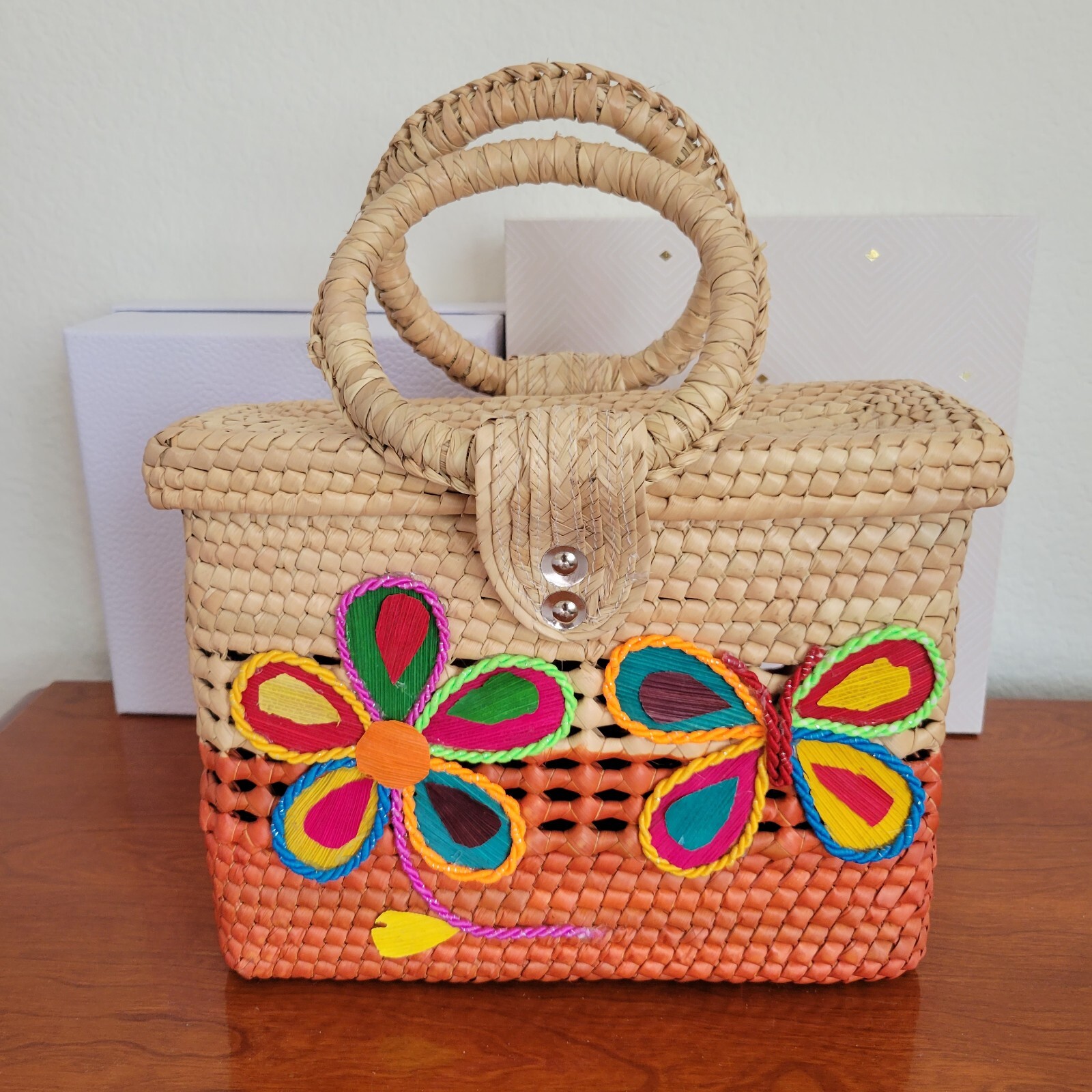 Mexican Artisan Handmade Woven Bag, Multi-Color 10in x 8.5in x 4in. Medium