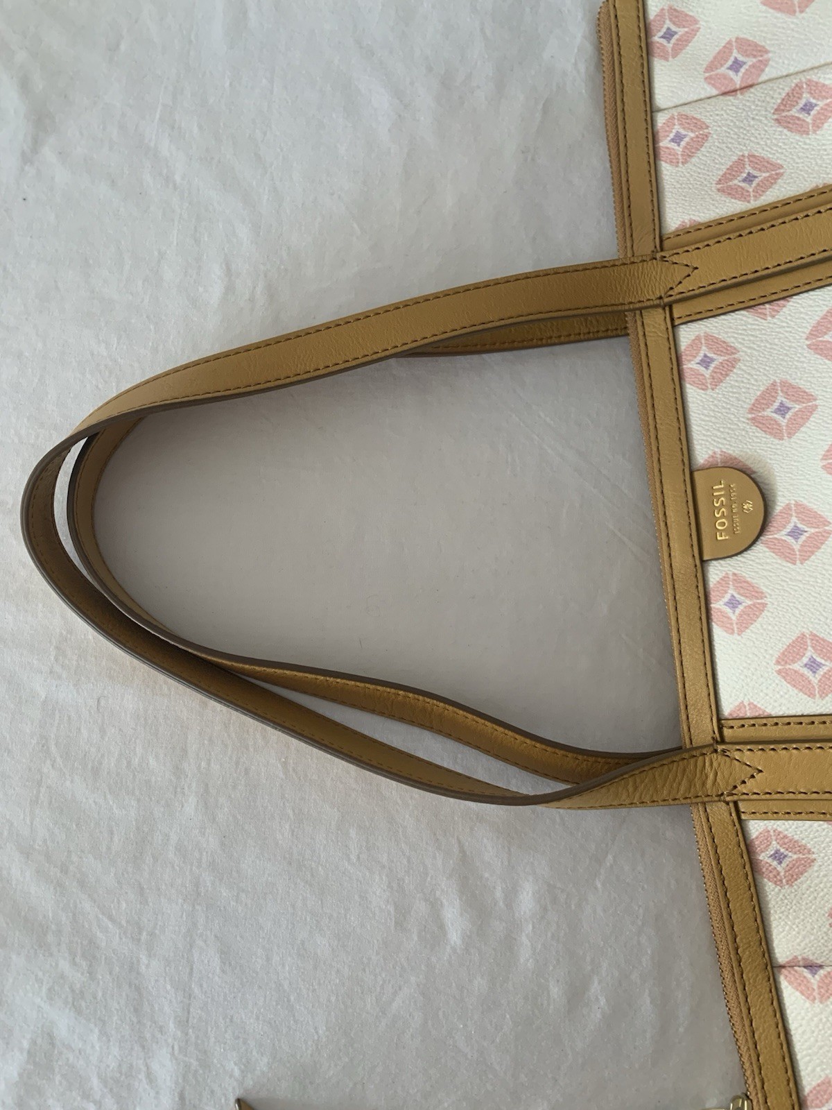 FOSSIL SYDNEY TOTE HANDBAG IVORY PINK PURPLE GEOMETRIC DESIGN TAN LEATHER STRAPS