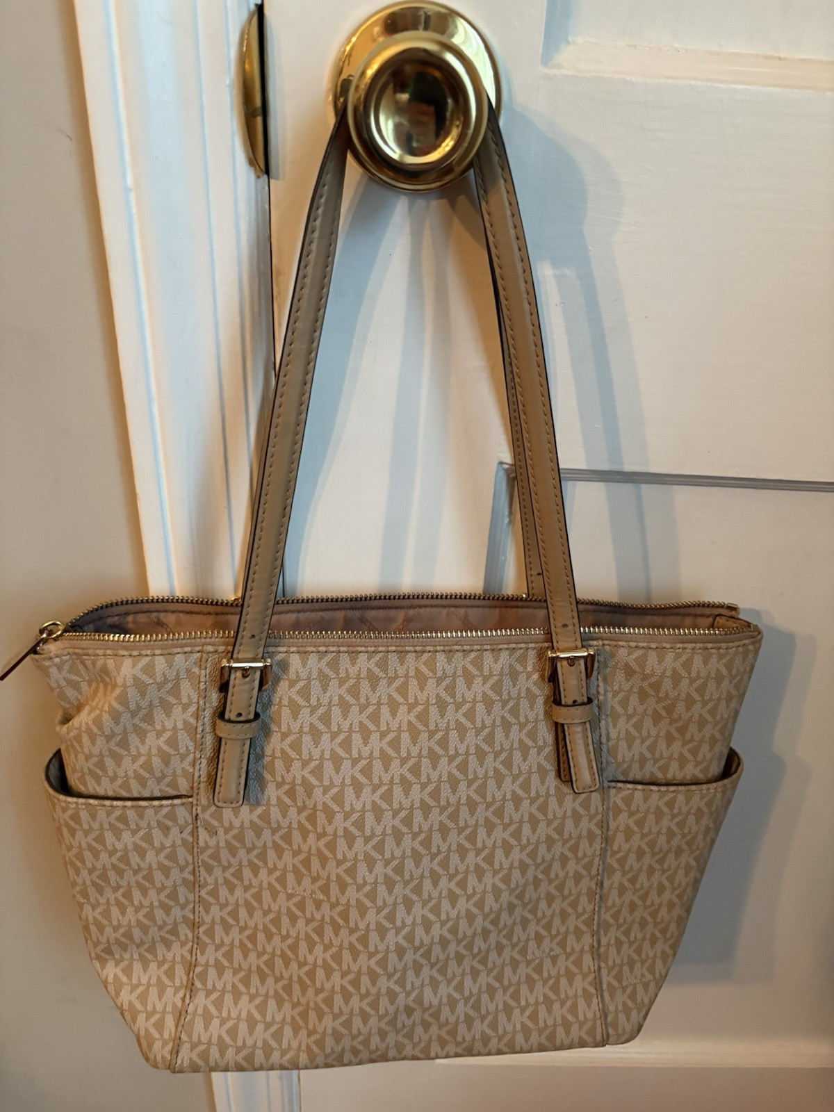 Michael Kors Beige Monogram Shoulder Bag Zip Top Pockets Gold Hardware Wristlet