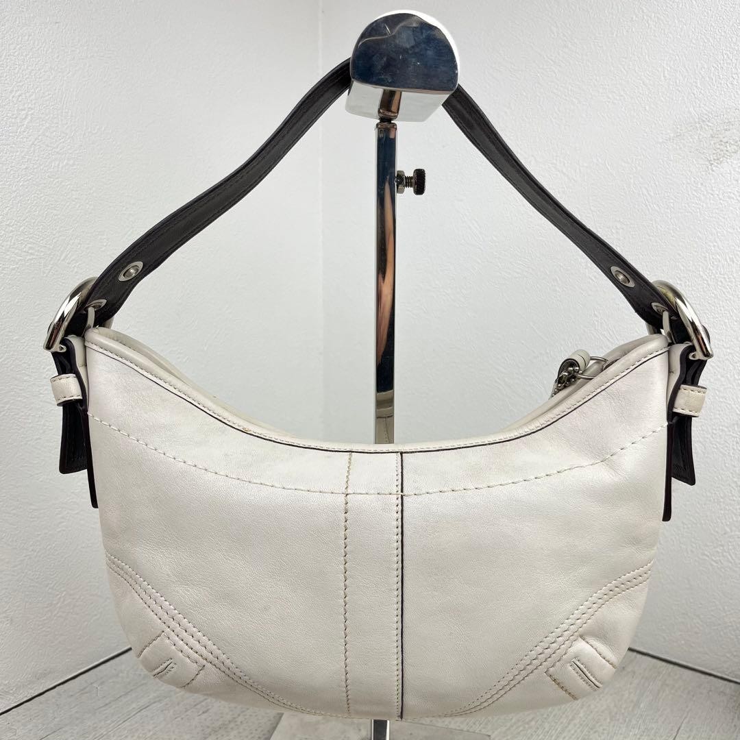 COACH Hobo One Shoulder Bag 8A01 White 8a