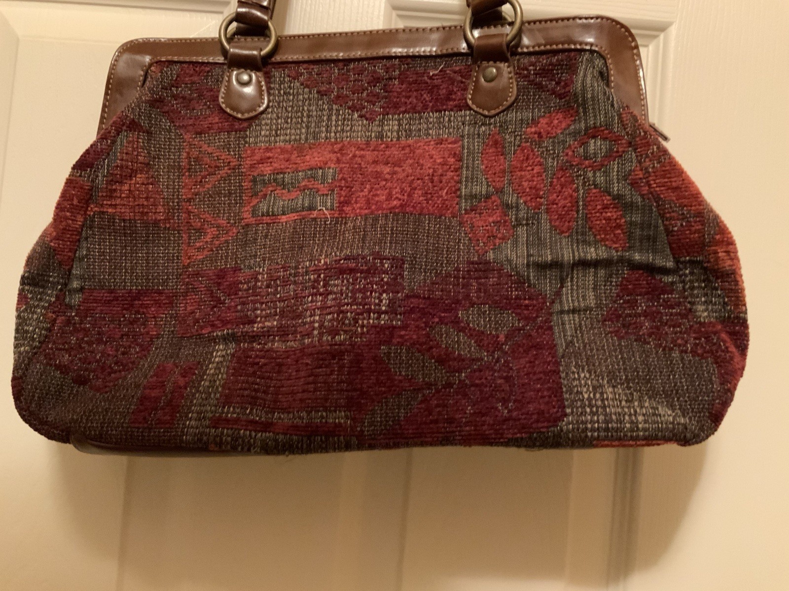 Handbag MARLO Red Green Tapestry 12×10 NEW