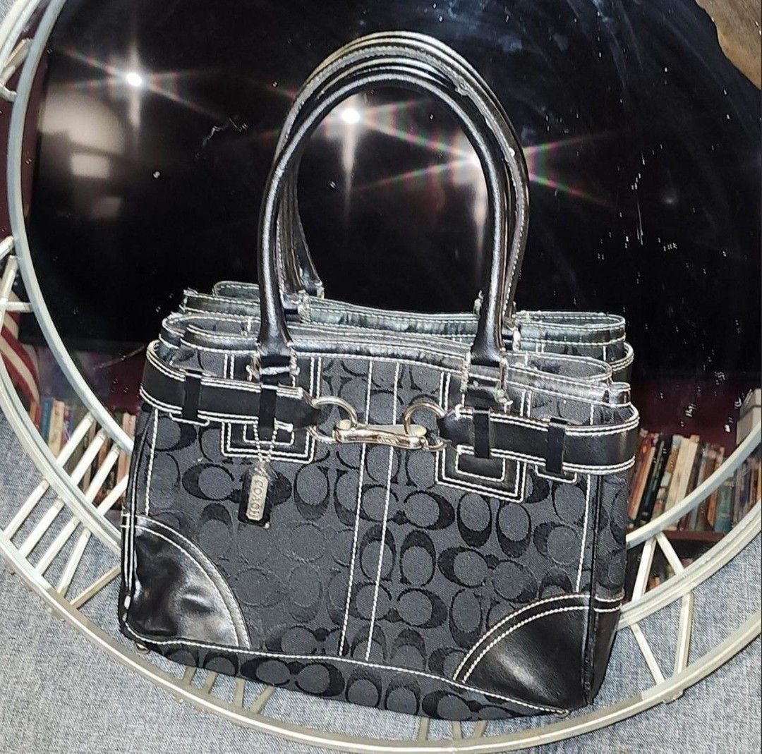 Coach Hamptons Carryall 10246 Black Signature Jacquard Leather Tote Shoulder Bag