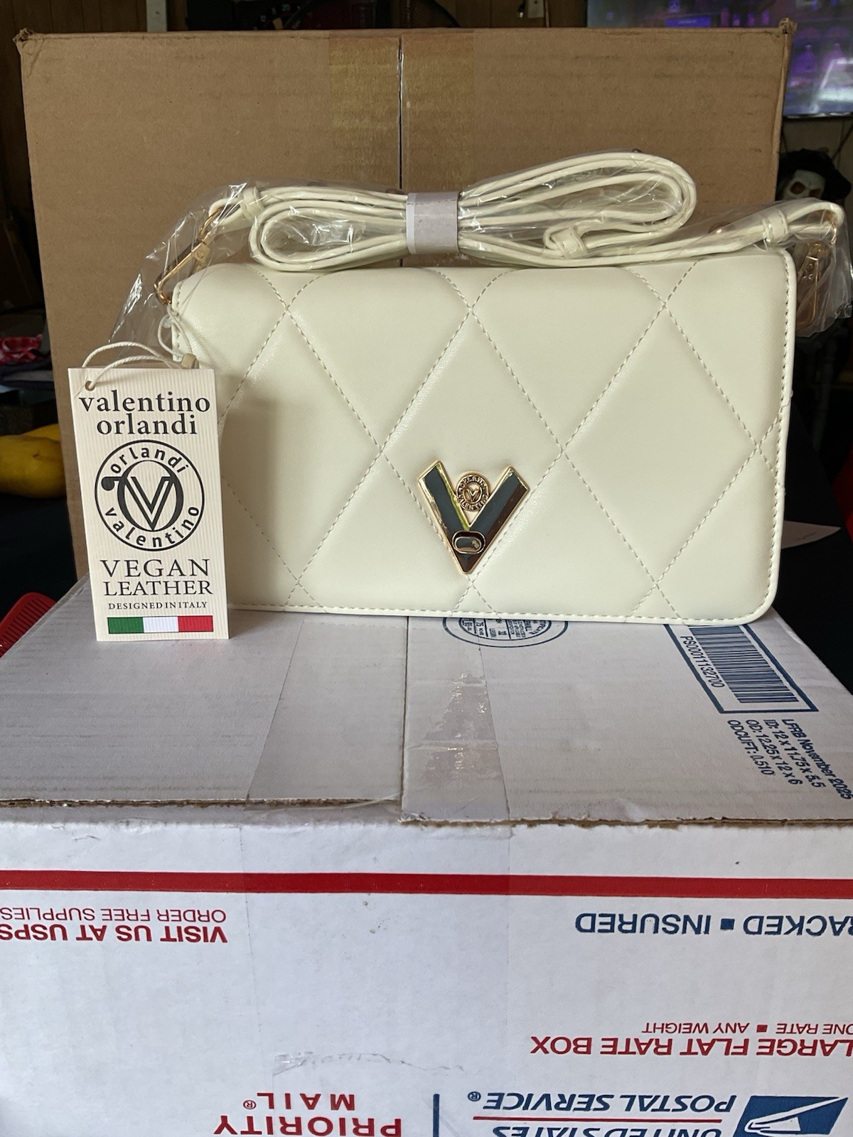 Valentino Orlandi White Quilted Crossbody Bag Zip Closure Detachable Gold
