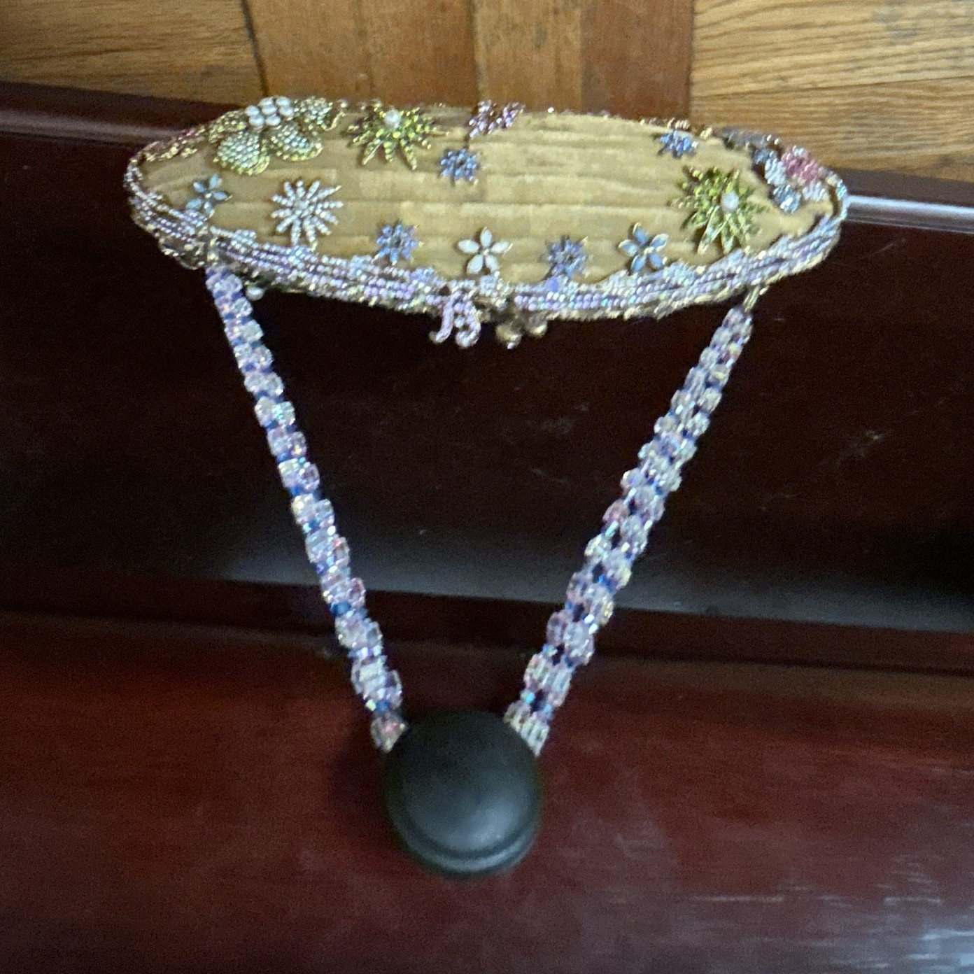 Landi New York Gold Floral Beaded Rhinestone Clutch Clasp Detachable Strap