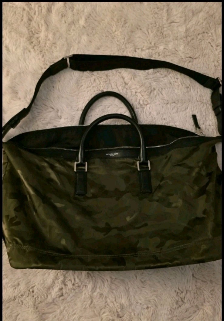 Michael Kors KENT 2WAY Shoulder Bag Handbag Camouflage Pattern/Green.Unisex Used