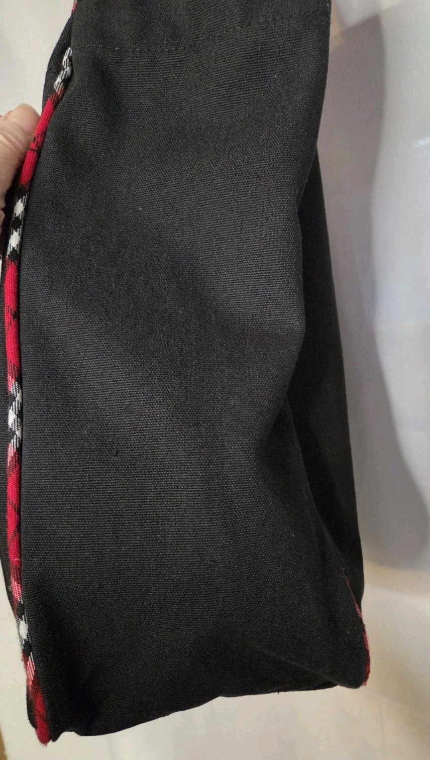 Von Maur Cotton Tote Bag Black With Red Plaid Straps