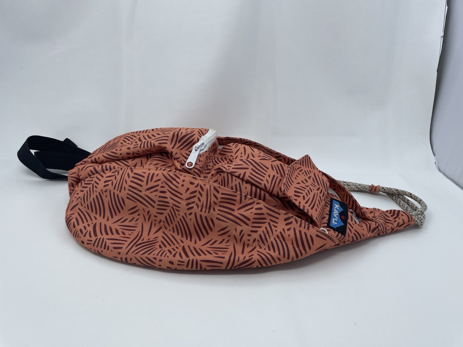 Kavu Rope Sling Bag Regular Size Crossbody Coral Orange Black Tiger Beats Print