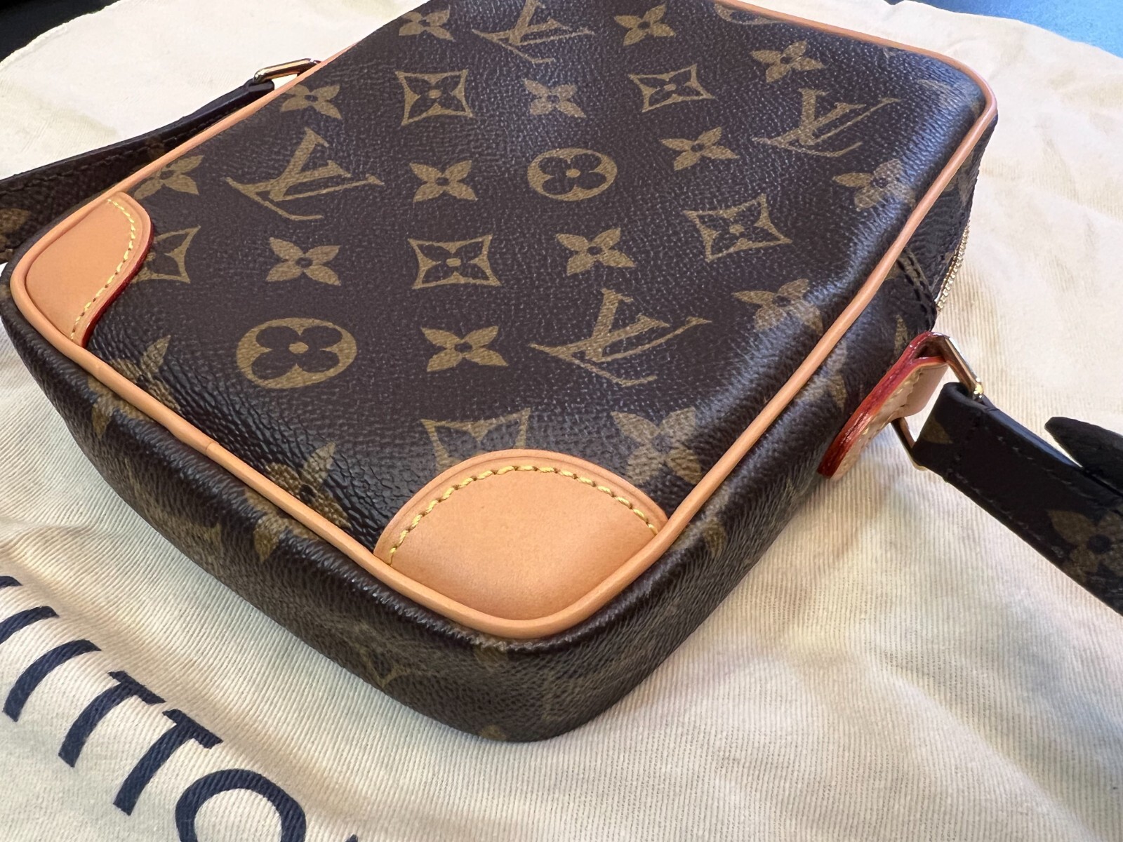 Authentic LOUIS VUITTON Game On Paname Set Bag