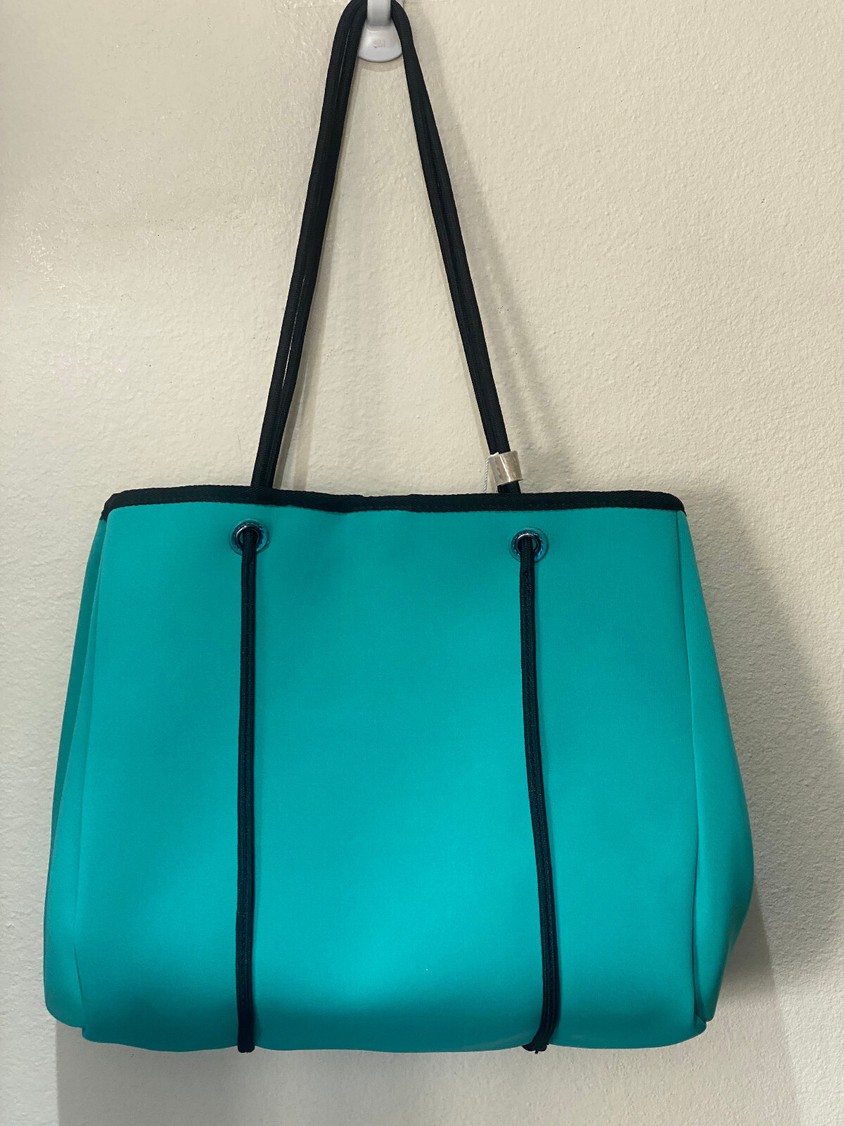 Metro Muse Neoprene TURQUOISE GREEN Tote Bag w/ Pouch – 15″ x 12″ – NEW
