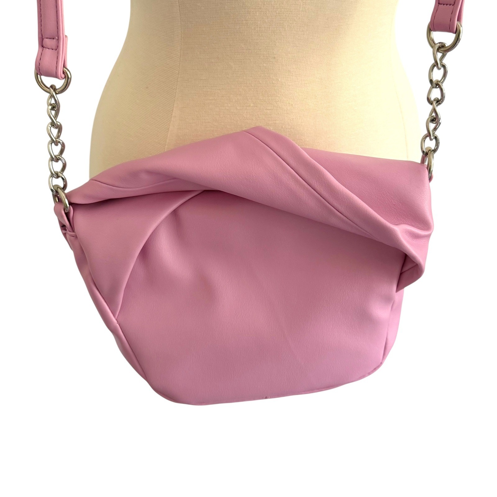 NWT Juicy Couture Fondant Pink Soft Bow Crossbody Faux Leather Bag Purse