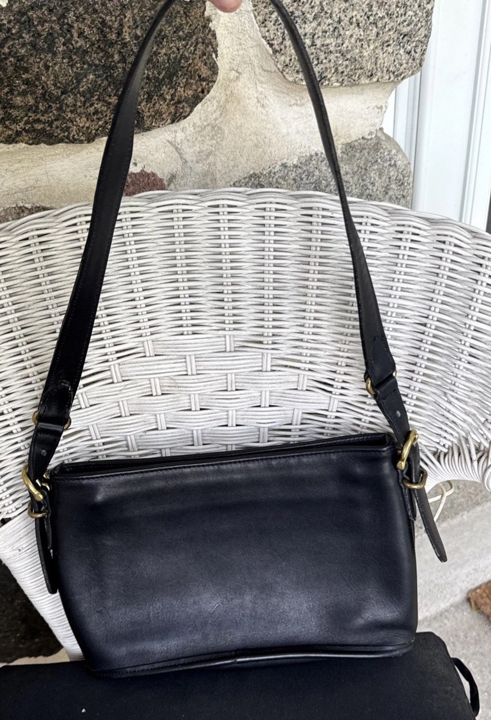 Coach Equestrian Slim Leather Crossbody Shoulder Bag 9802 USA Brass 90’s Vintage
