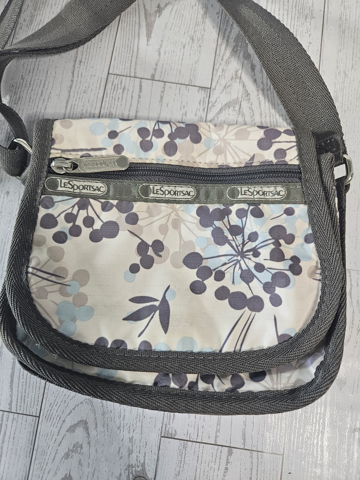 LeSportsac Adjustable Strap Small Crossbody/Shoulder Flap Purse Boho Floral